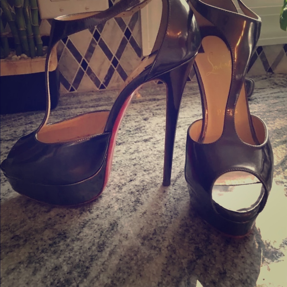Christian louboutin size 37.5